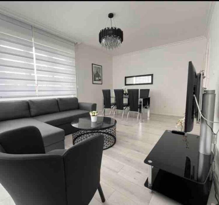 Appartement Des 3 Pays. 2 Mn De Bale+ Free Parking 생루이 외부 사진